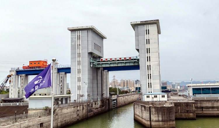 过闸_副本