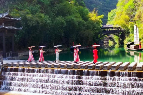 春天到三峡人家可以看到哪些景点，春天三峡人家游玩注意事项