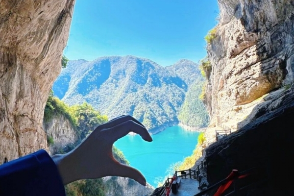 清江画廊热门比心打卡位置在哪里，解锁新的打卡地点