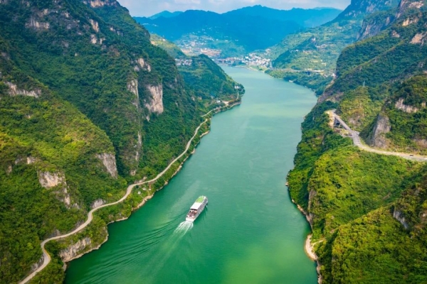 “两坝一峡”是什么？两坝一峡系列产品：两坝一峡葛洲坝船闸线、两坝一峡VIP、臻享全域游